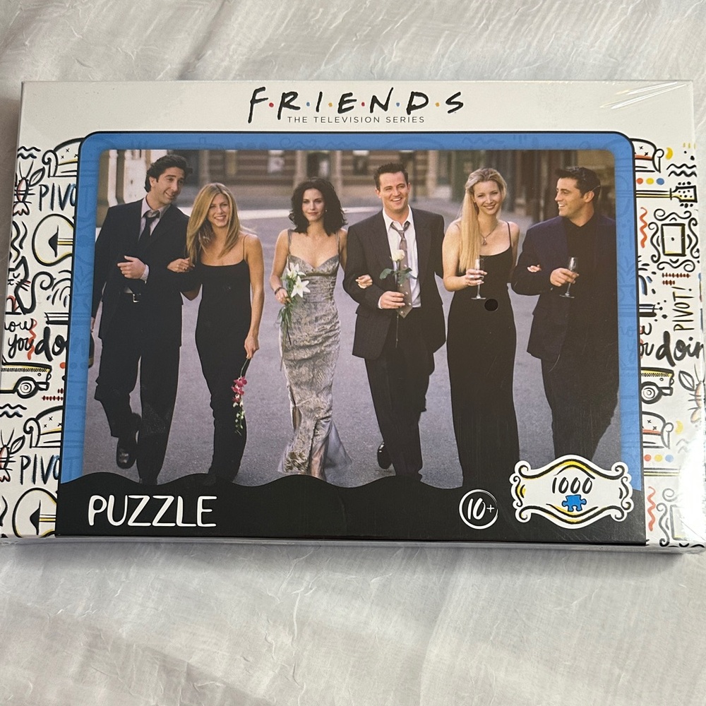 NEW! ✨ FRIENDS 1,000-Piece Puzzle UNOPENED